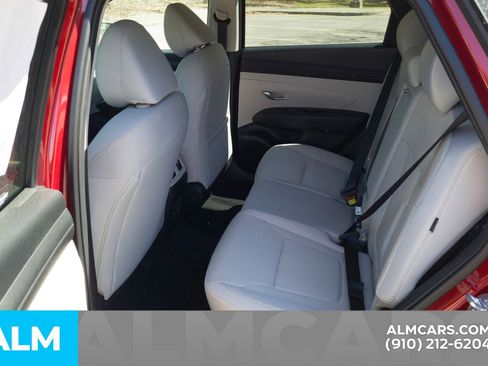 Used 2025 Hyundai Tucson SEL FWD image 17
