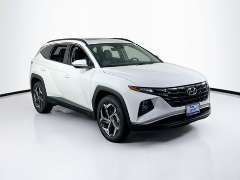Used 2023 Hyundai Tucson SEL w/ Convenience Package AWD/4WD image 3