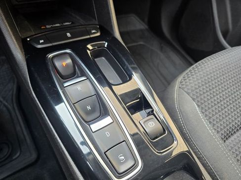 Used 2023 Chevrolet Bolt EUV LT w/ Redline Edition image 21