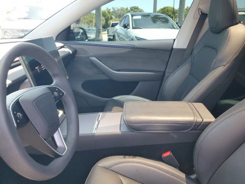 Used 2026 Tesla Model Y Long Range AWD/4WD image 11