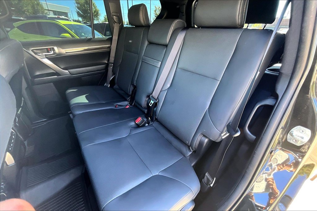 Used 2023 Lexus GX 460 Premium w/ Premium Package AWD/4WD image 25