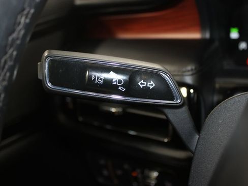 Used 2022 Lincoln Nautilus Reserve w/ Monochromatic Package image 39