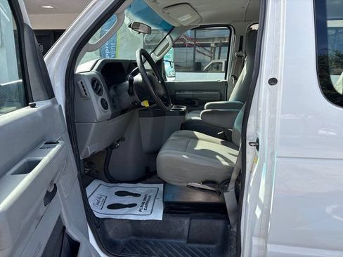 Used 2014 Ford E-350 and Econoline 350 XLT RWD image 14