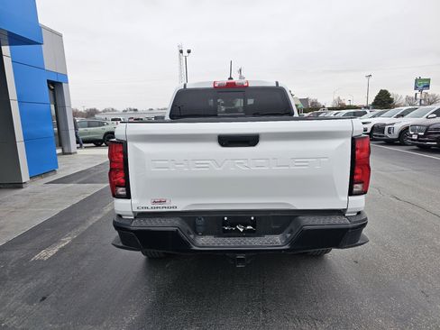 Used 2023 Chevrolet Colorado Z71 w/ Advanced Trailering Package image 4