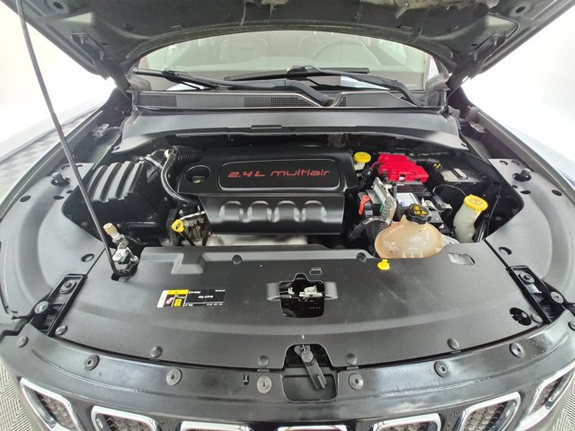Used 2020 Jeep Compass Latitude AWD/4WD image 25