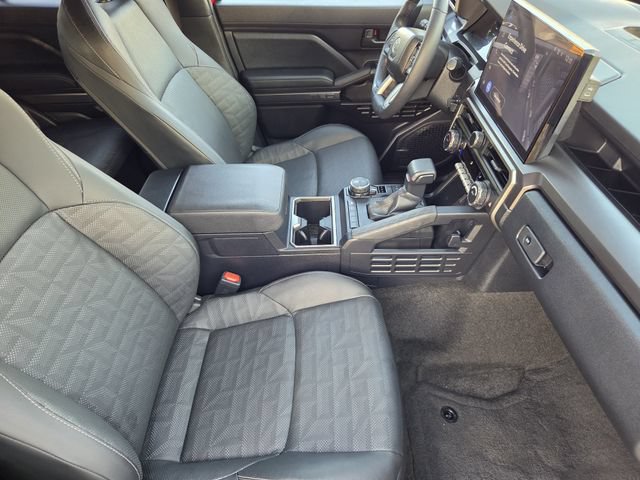 Certified 2025 Toyota 4Runner TRD Sport Premium w/ Tow Technology Package AWD/4WD image 12
