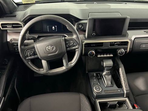 Used 2025 Toyota Tacoma SR5 image 16