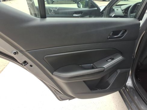 Used 2024 Nissan Altima 2.5 SV FWD image 15