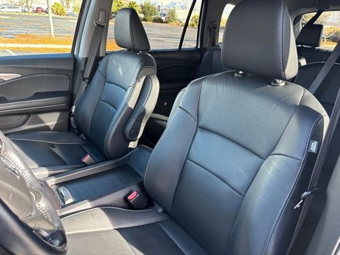 Used 2021 Honda Pilot Special Edition image 16