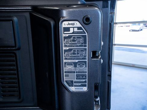 Used 2021 Jeep Wrangler Unlimited Sahara w/ Uconnect 4C Nav & Sound Group image 54