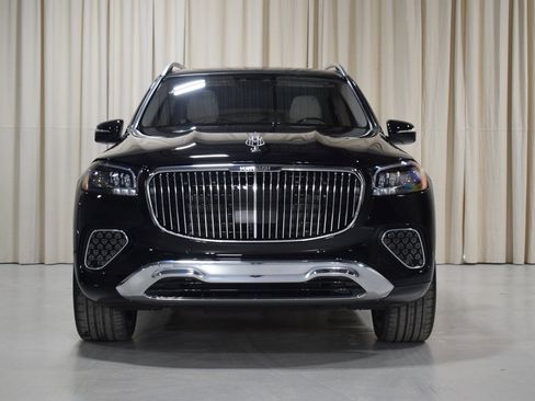 Used 2025 Mercedes-Benz Maybach GLS 600 4MATIC image 9