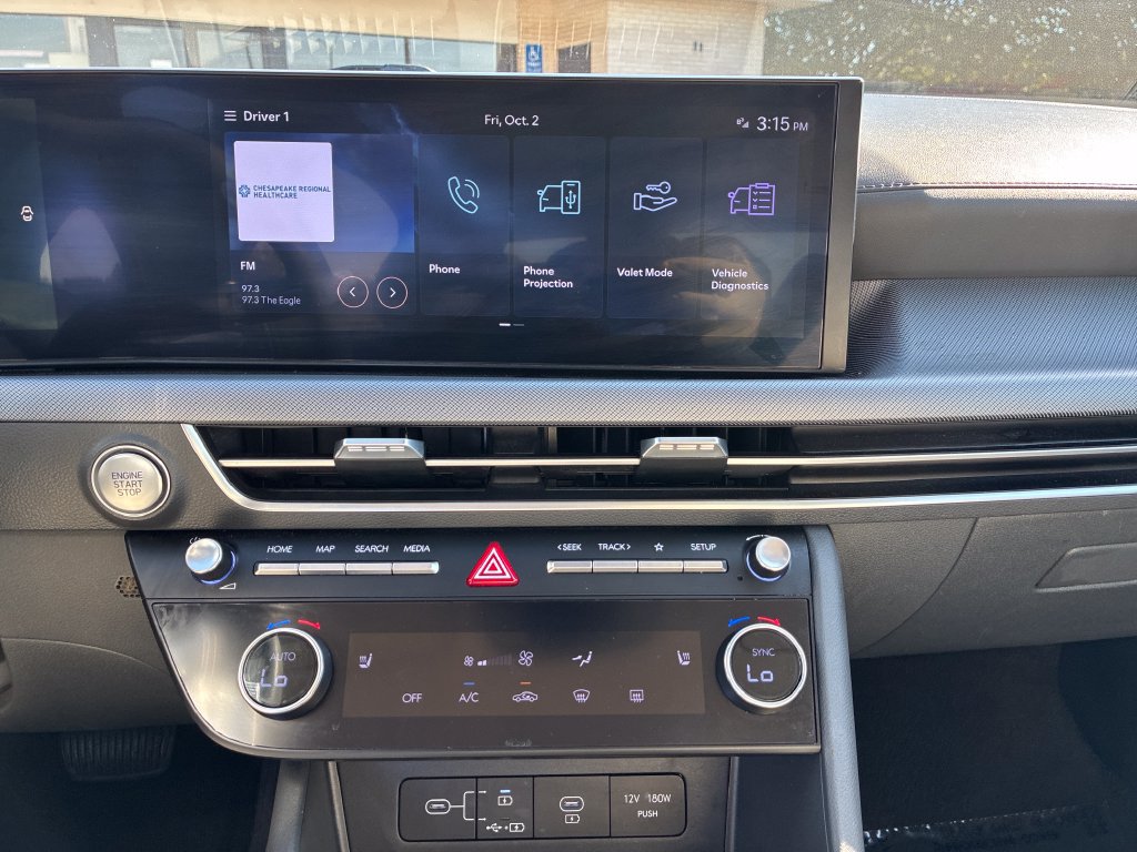 Used 2025 Hyundai Sonata SEL FWD image 30