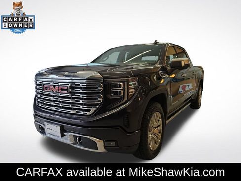 Used 2022 GMC Sierra 1500 Denali w/ Technology Package AWD/4WD image 1