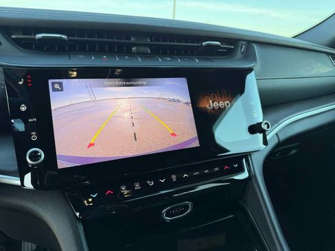 New 2026 Jeep Grand Cherokee Altitude image 34