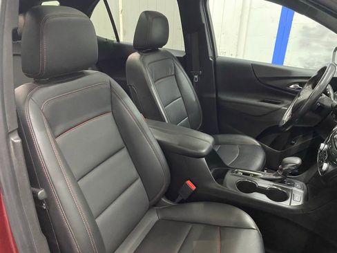 Used 2022 Chevrolet Equinox RS w/ RS Leather Package image 17