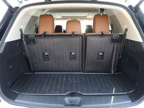 Used 2025 Nissan Pathfinder Platinum AWD/4WD image 7