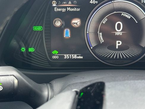 Certified 2022 Lexus UX 250h w/ Accessory Package (Z1) image 30