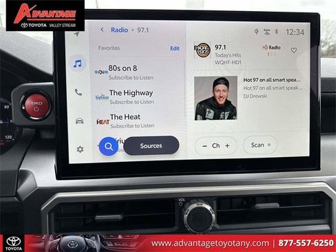 Certified 2025 Toyota 4Runner TRD Off-Road Premium image 32
