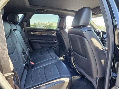 Certified 2024 Cadillac XT5 Premium Luxury w/ Platinum Package image 15