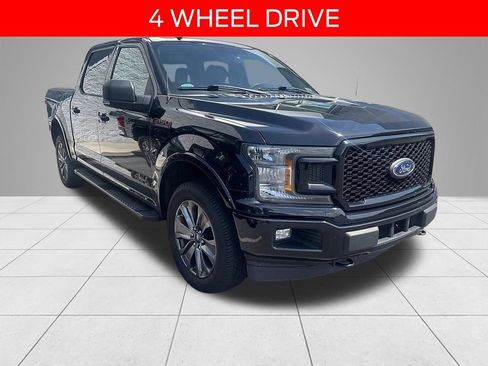 Used 2018 Ford F150 XLT w/ Equipment Group 302A Luxury AWD/4WD image 3