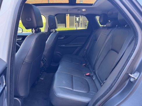 Used 2018 Jaguar F-PACE Premium AWD/4WD image 29