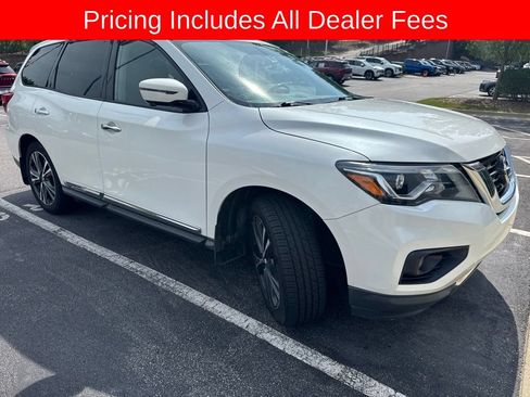 Used 2018 Nissan Pathfinder Platinum AWD/4WD image 1