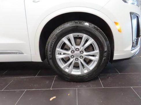Certified 2024 Cadillac XT6 Luxury image 15