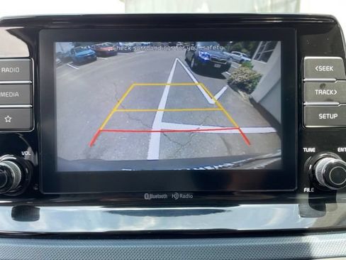 Used 2021 Kia Seltos S FWD image 16