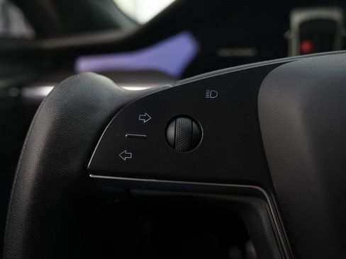 Used 2022 Tesla Model S Plaid image 42