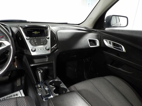 Used 2017 Chevrolet Equinox LT w/ Convenience Package image 14