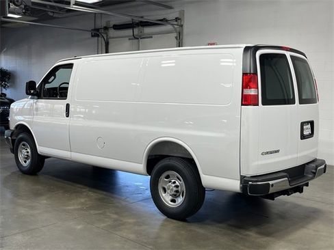 New 2025 Chevrolet Express 2500 w/ Enhanced Convenience Package image 7