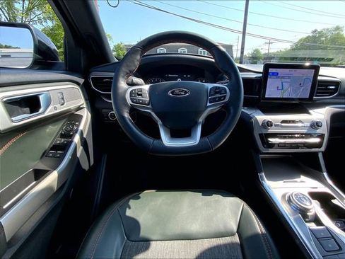 Used 2022 Ford Explorer Timberline w/ Timberline Technology Package AWD/4WD image 11