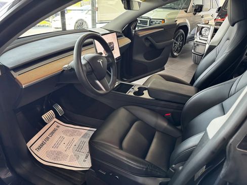 Used 2024 Tesla Model Y Performance AWD/4WD image 9