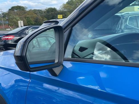 Certified 2025 Volkswagen Taos SE image 27