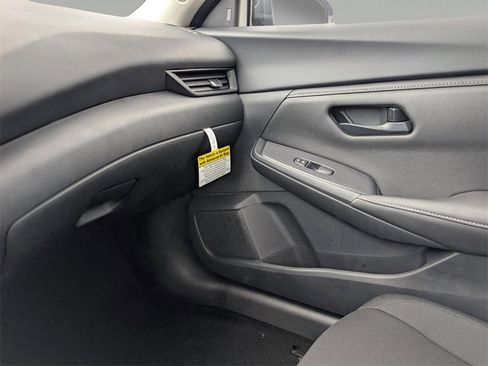 New 2025 Nissan Sentra S image 29