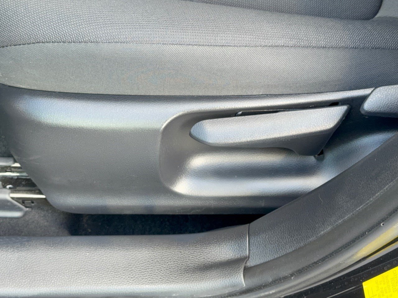 Certified 2022 Toyota Corolla LE FWD image 16