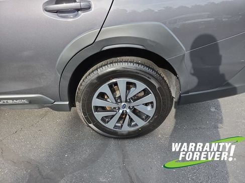 Used 2025 Subaru Outback Premium AWD/4WD image 22