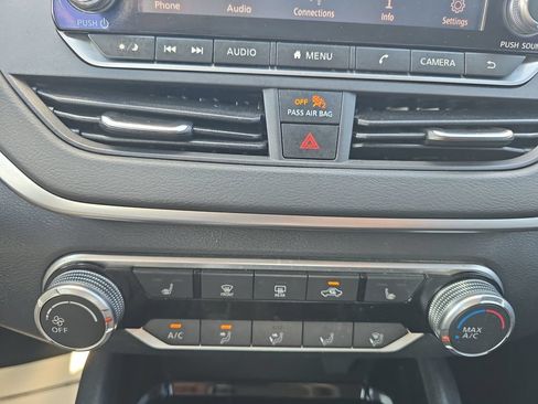 Used 2021 Nissan Altima 2.5 SV w/ SV Premium Package AWD/4WD image 29