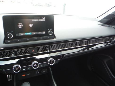Used 2024 Honda Civic Sport image 19