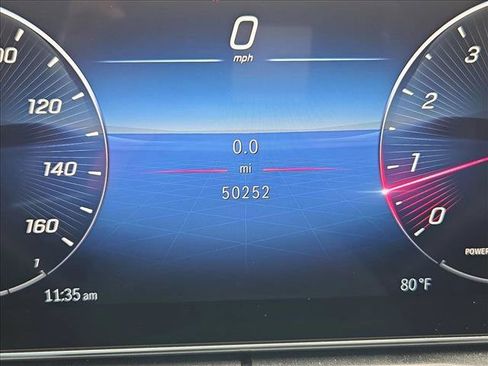 Used 2022 Mercedes-Benz C 300 Sedan image 10