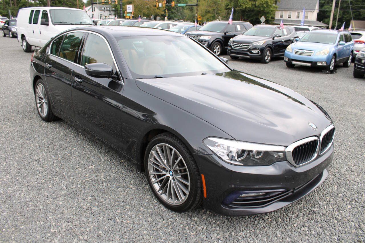 Used 2017 BMW 530i xDrive AWD/4WD image 4