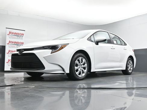 New 2026 Toyota Corolla LE FWD image 30