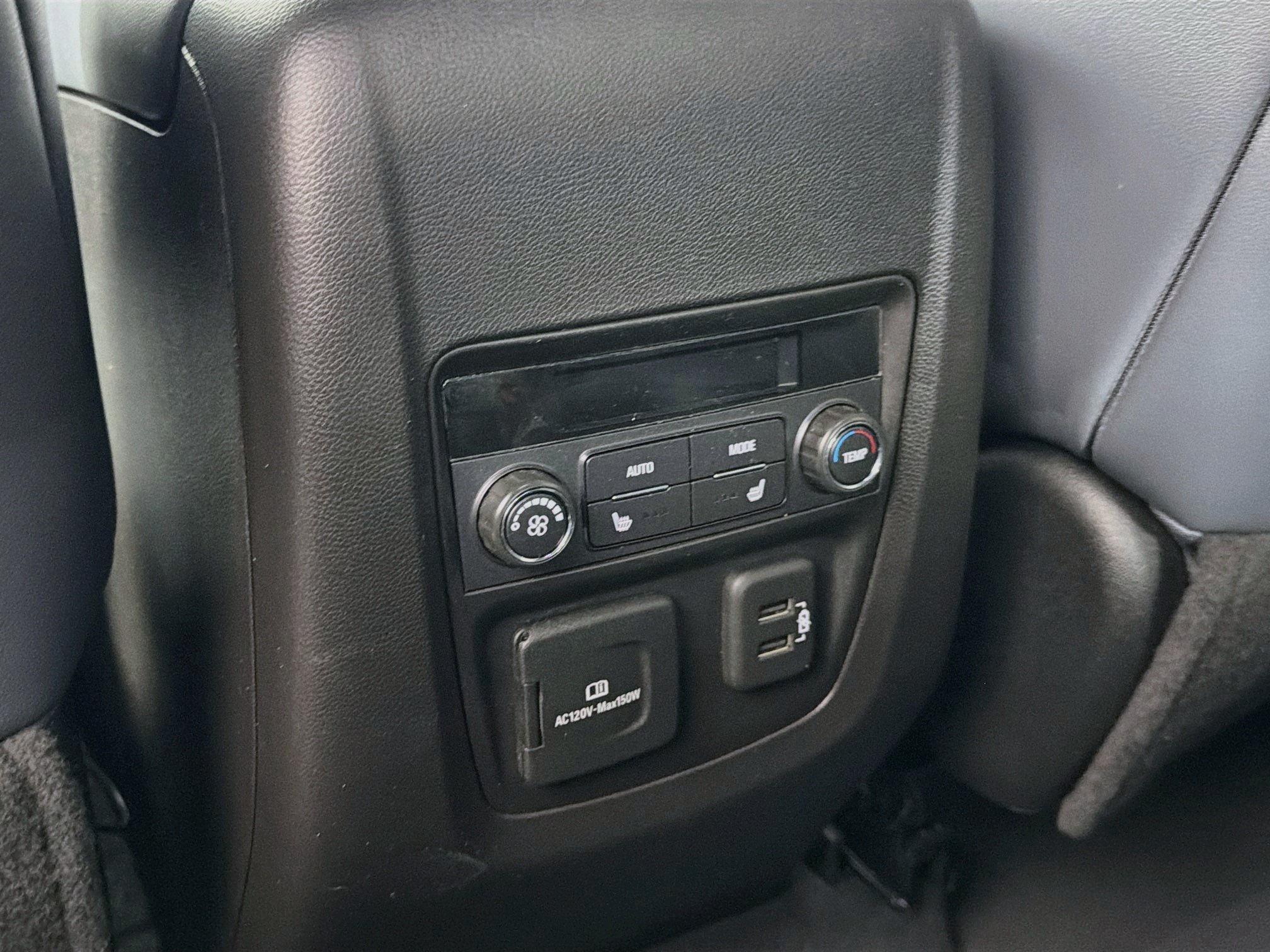 Used 2023 Buick Enclave Premium AWD/4WD image 27