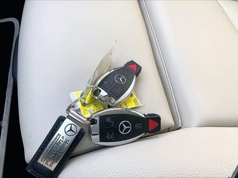 Used 2019 Mercedes-Benz GLA 250 4MATIC image 14