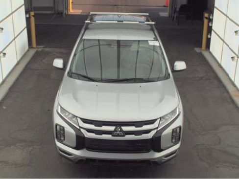 Used 2021 Mitsubishi Outlander Sport ES image 3
