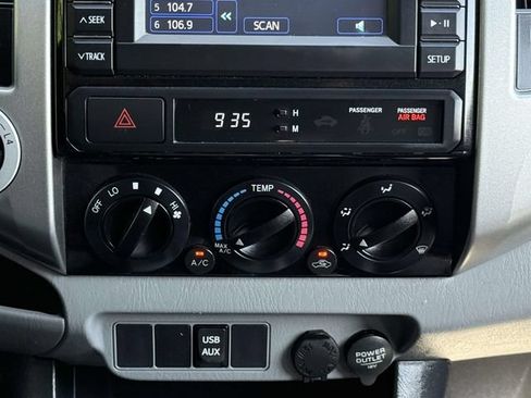 Used 2013 Toyota Tacoma 4x4 Double Cab w/ TRD Sport Pkg image 18