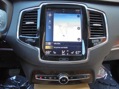 Used 2016 Volvo XC90 T6 Momentum AWD/4WD image 18