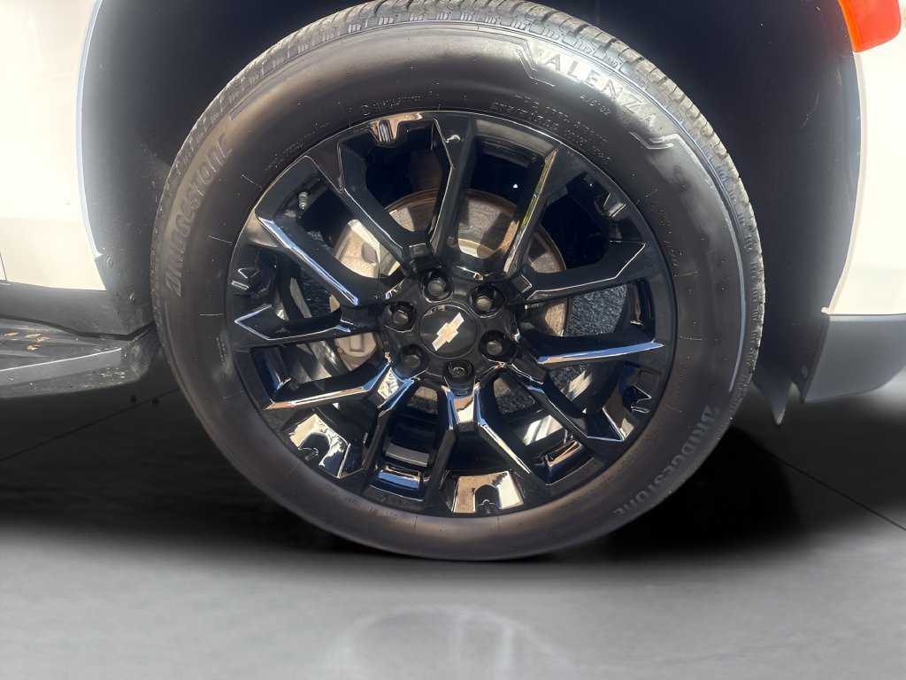 Used 2024 Chevrolet Tahoe Premier AWD/4WD image 26