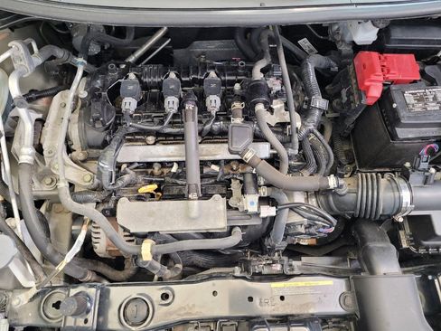 Used 2021 Nissan Versa SV FWD image 30