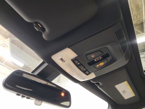 Used 2017 BMW 340i xDrive 340i xDrive image 32